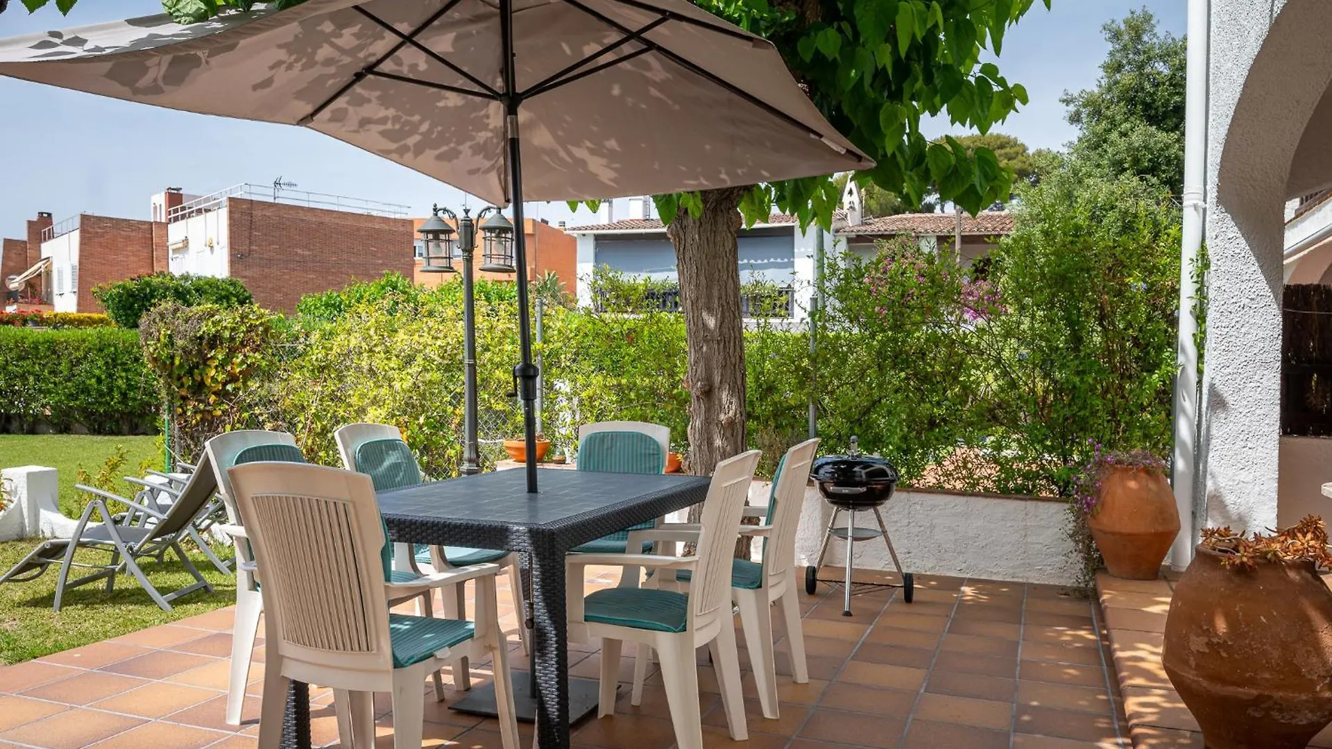 Holiday home At084 Piscina Compartida Con 3 Casas Y Vistas Al Mar Villa Torredembarra